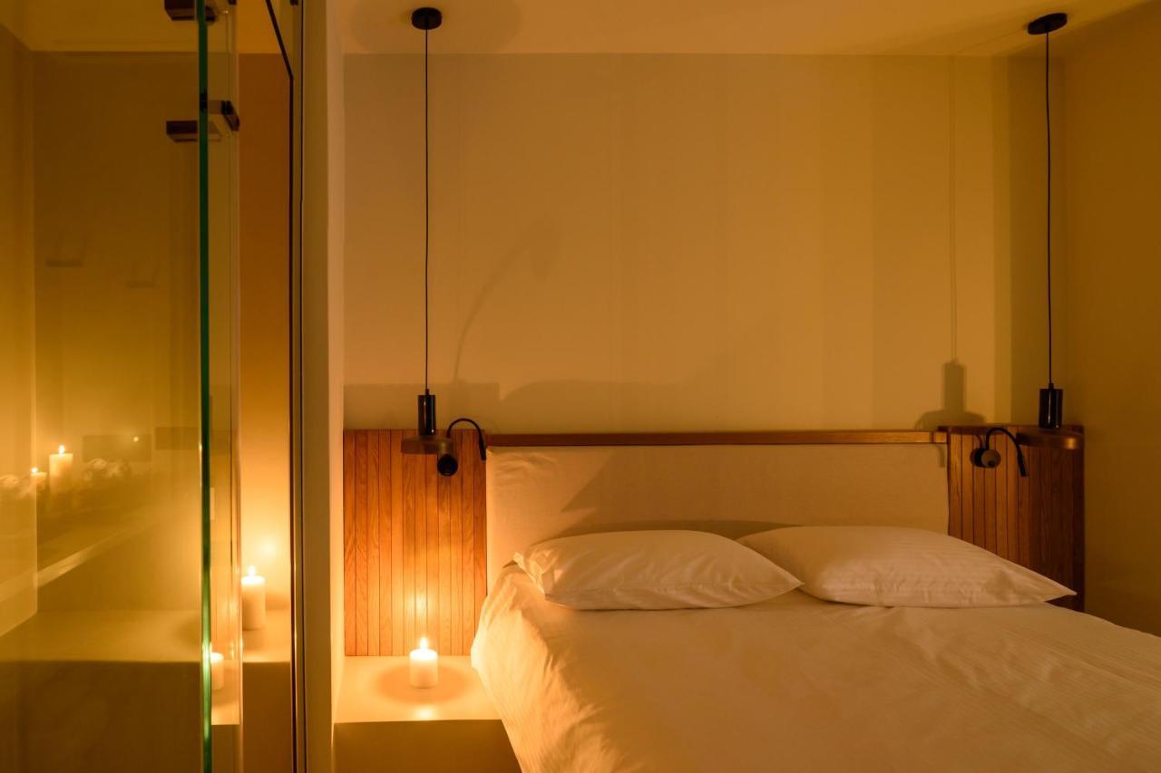 Potnia Theron Suites Akrotiri  Exterior photo
