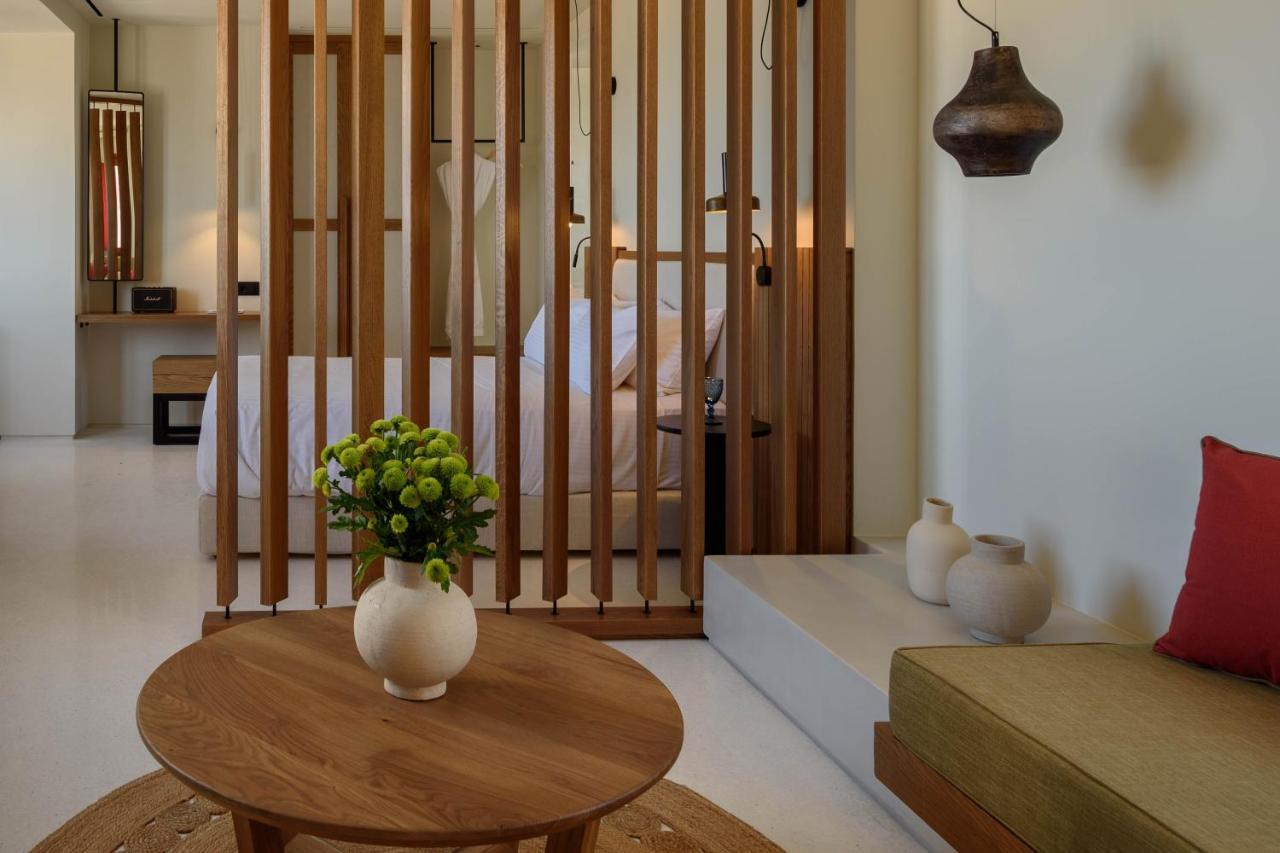Potnia Theron Suites Akrotiri  Exterior photo
